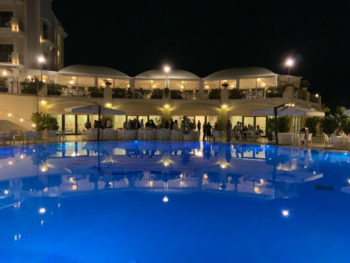 Grand Hotel Balestrieri Torre Melissa Eksteriør billede