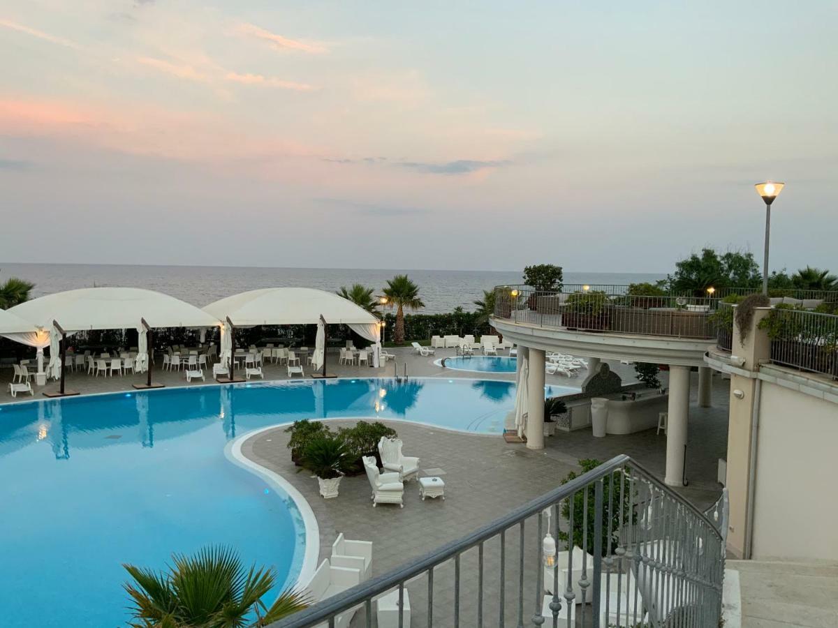 Grand Hotel Balestrieri Torre Melissa Eksteriør billede
